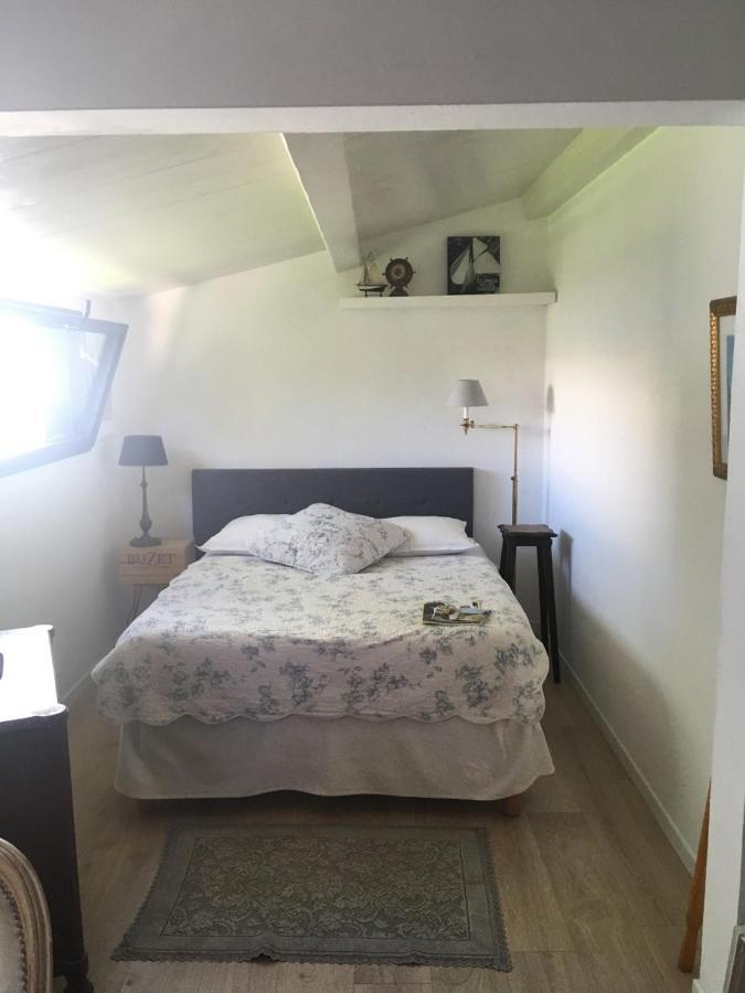 Le Buzet Bleu Bed & Breakfast Noirmoutier-en-l'Ile Exteriör bild