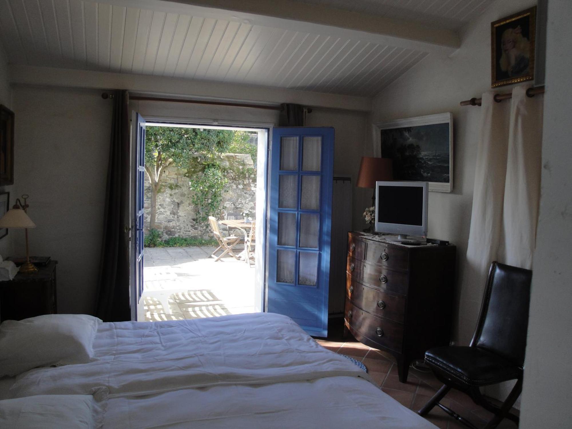Le Buzet Bleu Bed & Breakfast Noirmoutier-en-l'Ile Exteriör bild