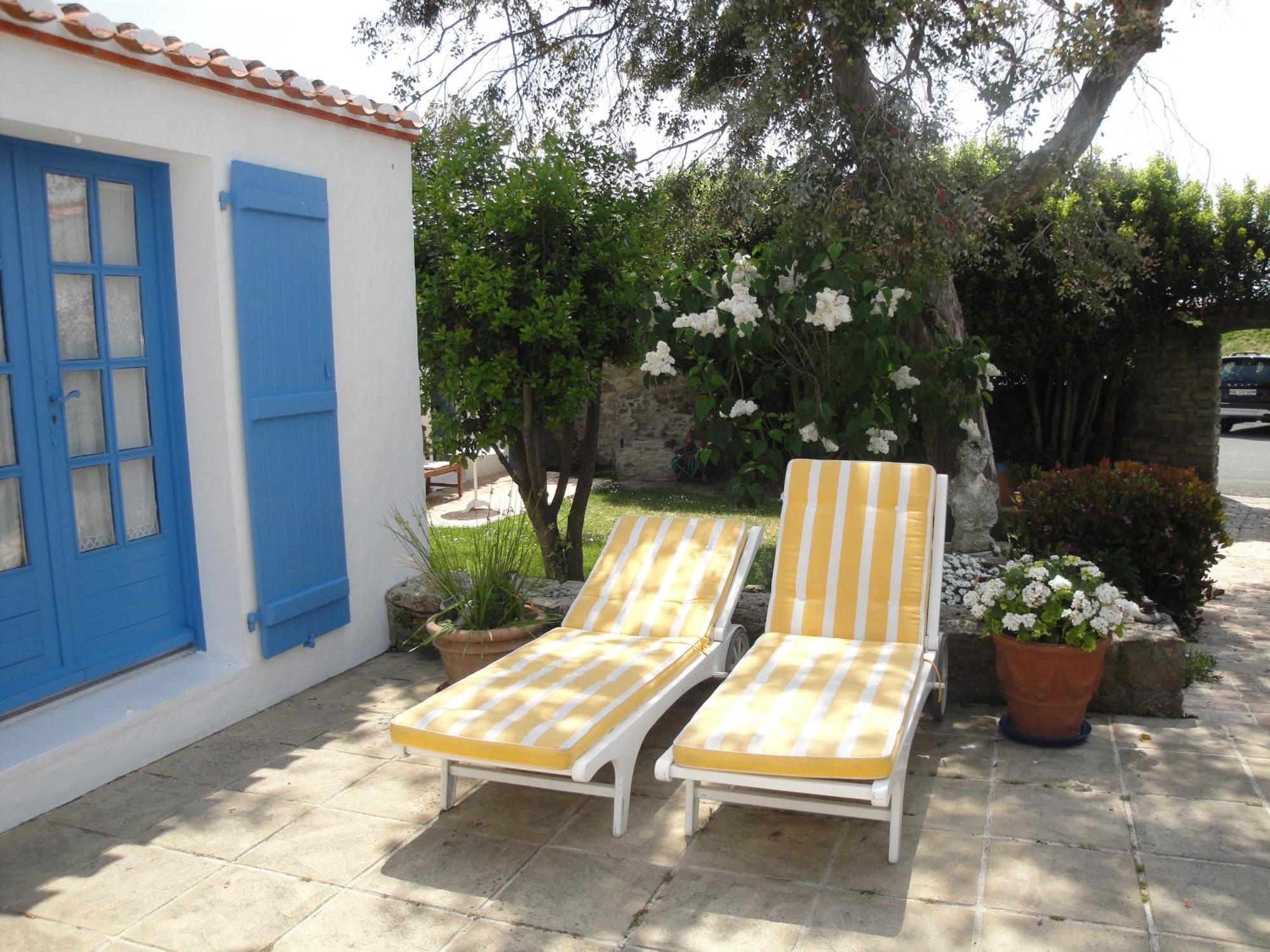 Le Buzet Bleu Bed & Breakfast Noirmoutier-en-l'Ile Exteriör bild