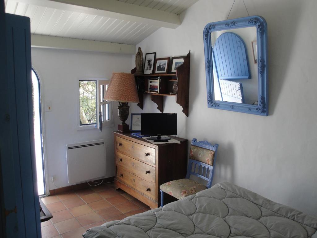 Le Buzet Bleu Bed & Breakfast Noirmoutier-en-l'Ile Exteriör bild
