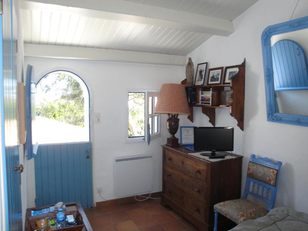 Le Buzet Bleu Bed & Breakfast Noirmoutier-en-l'Ile Rum bild